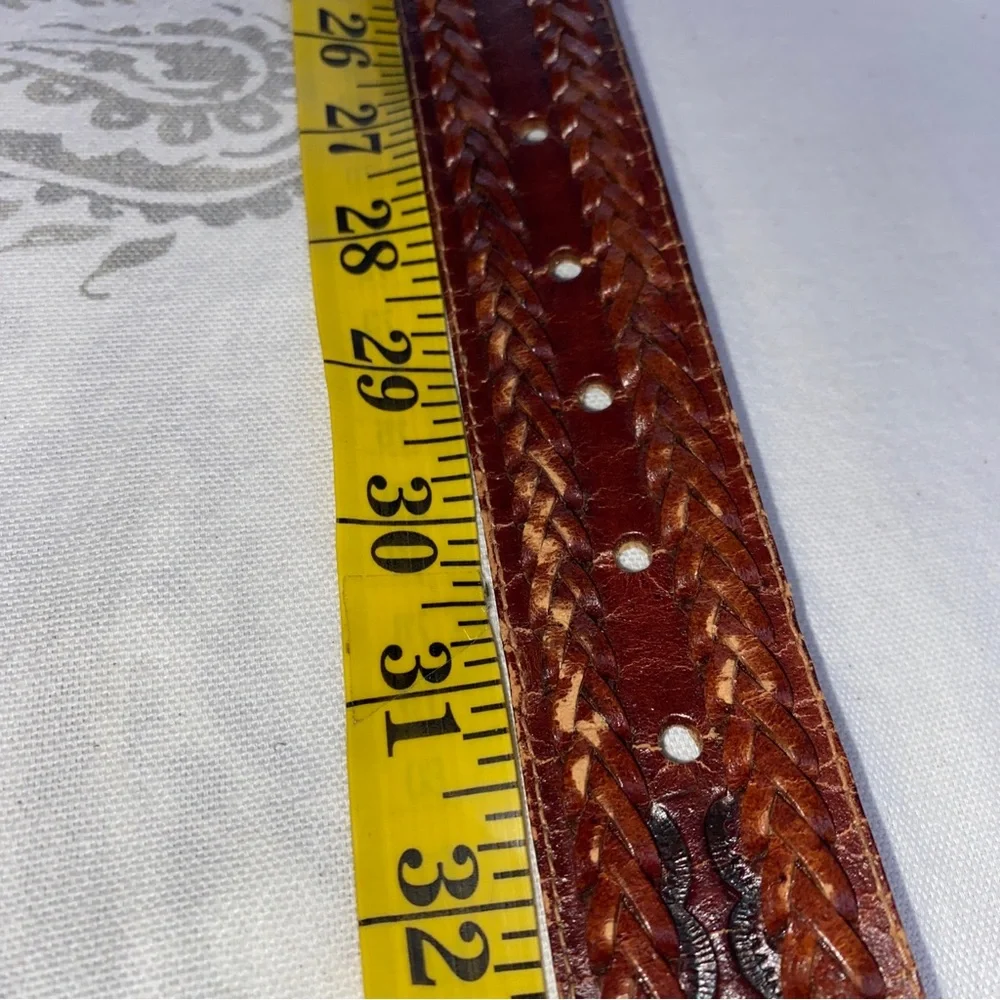 Vintage tooled Belt Cowhide Leather Hand Laced Bonded Made In‎ Haiti Size 30
